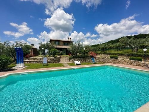 Villa Tilla - Accommodation - Gualdo Cattaneo