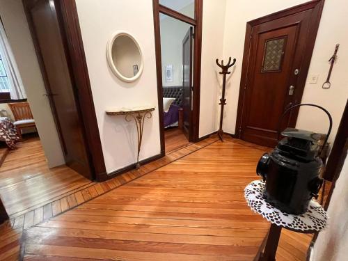 Cozy apartment in San Telmo. - Tap to explore photos
