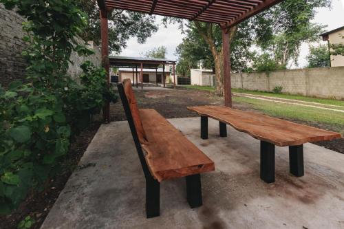 LA CASA DE AL LADO in Mercedes