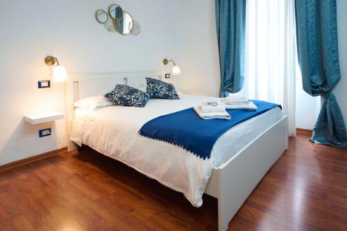 Double Room image 3
