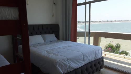 Hotel Paradise Beach in Playas Villamil