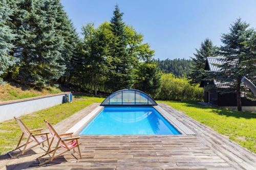 Úszómedence, Chata Abrinka - Chaty Na Rybárně (Chata Abrinka - Chaty Na Rybarne) in Vraz U Pisku