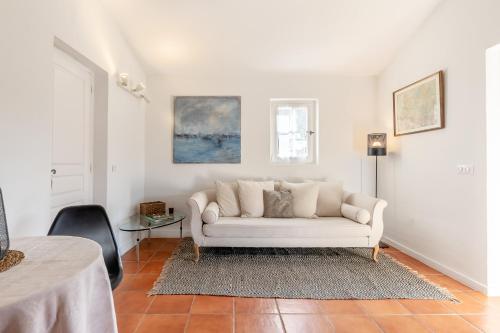 Mas Oréa côté piscine (Mas Orea cote piscine) in กอร์ด