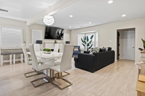 4BR-2B Near LAX, SoFi, & Disney