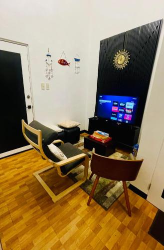 2-Bedroom Condotel Stay with Netflix, Kitchen & Washer, Near MRT Boni, Manila (fotografie 5)