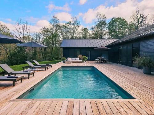 Newly Built Luxury Home & Pool in Accord, USA