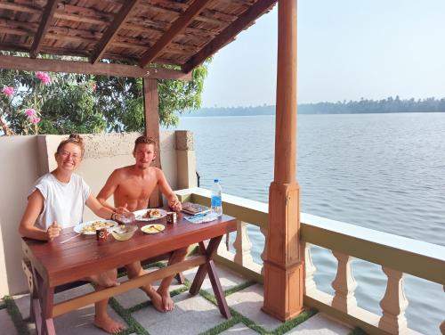 SAGAR BEACH VILLAS Home stay near Cherai Beach