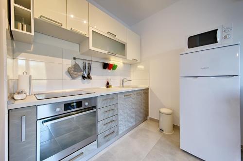 ห้องครัว, Apartments Ladesta in ลาสโตโว