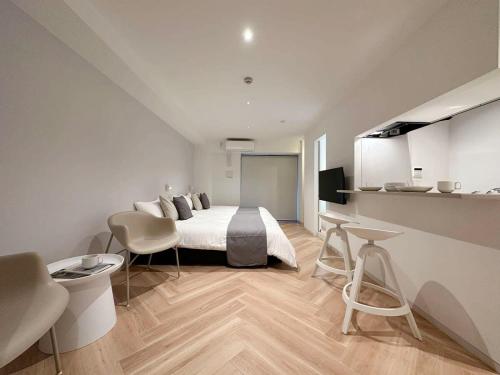 bHOTEL Rijodori - City-Center Studio in Hiroshima with Breakfast