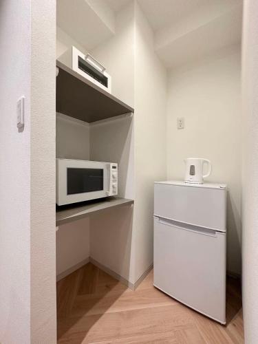 b hotel Rijodori - City-Center Studio in Hiroshima with Breakfast - image 3
