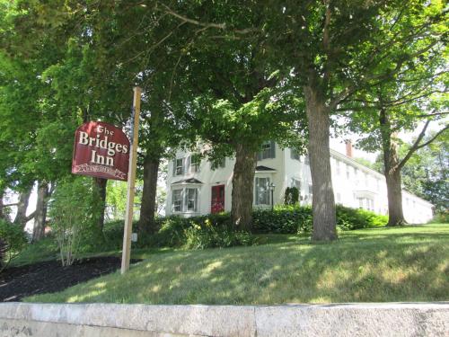The Bridges Inn at Whitcomb House B&B - 숙소 외관