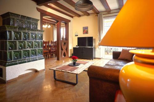 Maison 140m2 au calme - Beau jardin - à 15mn à pied du Centre-ville de COLMAR, Colmar