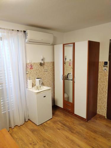 Apartment & Room Monika