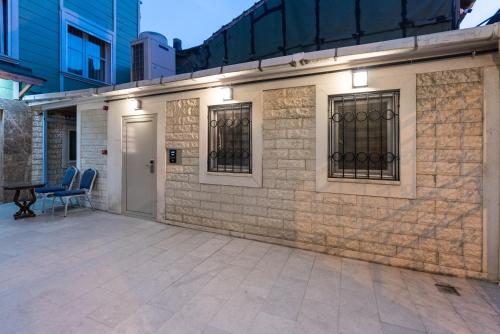 Valens Boutique Hotel - image 14