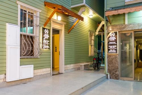 Valens Boutique Hotel - image 7