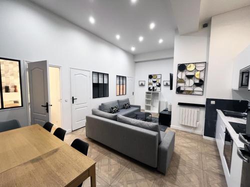 Urban Flat 66 - Pretty 3 bedroom in Paris - image 10
