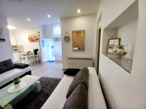 Apartment Centar - image 7