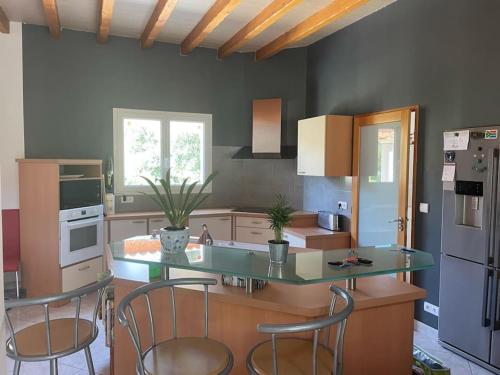 virtuve, Mes vacances dans la garrigue in Vacquieres