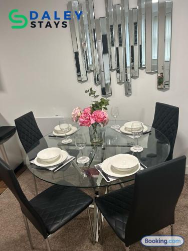Failsworth Luxury Apartment with Free Parking by Daley Stays
