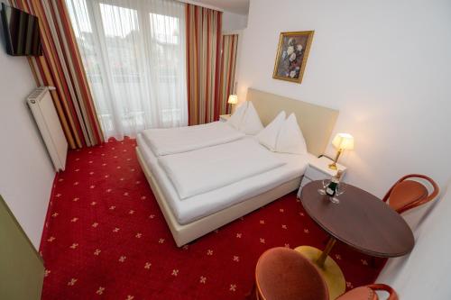 1 twin bed