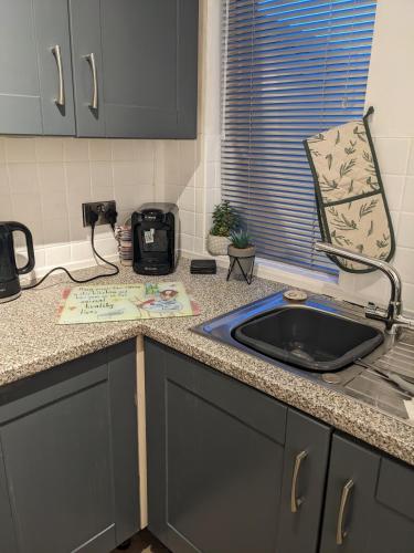 Cosy cottage with sea & mountain views Carnlough in 康洛赫