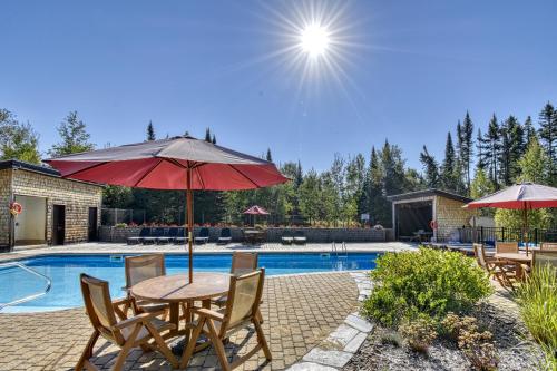 Luxurious log cabin with private spa