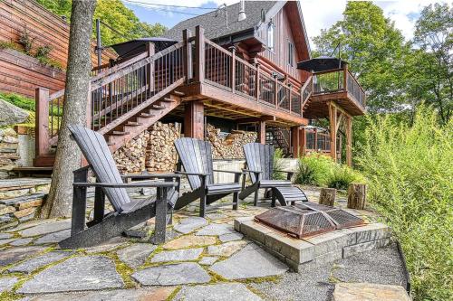 Luxurious log cabin with private spa