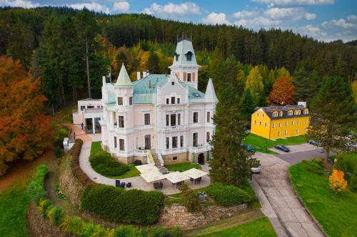Chateau Cihelny - Hotel - Karlovy Vary