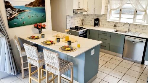 مطبخ, Cozy Island Living at The Grove cottage in ليجر آيل