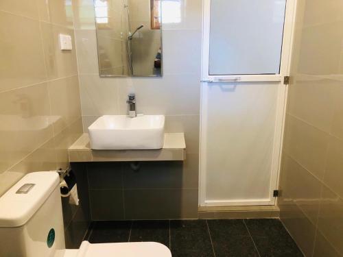 Deluxe Double Room image 2
