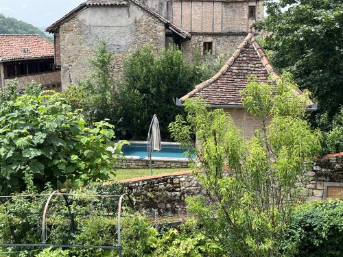 La Maison de Montferrier, Piscine privee, demeure historique - Location saisonnière - Figeac