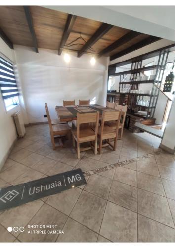 USHUAIA MG