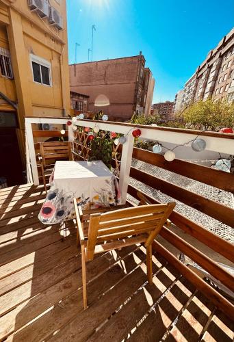 Precioso apartamento con a/a en Ruzafa con terracita privada y acceso a un jardín, para 2-3 personas, Valencie (fotografie 7)