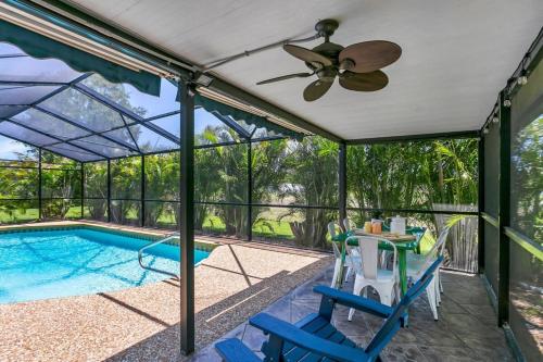5 mi to AMI Heated Pool Game Room 10 min to IMG in Bradenton, USA