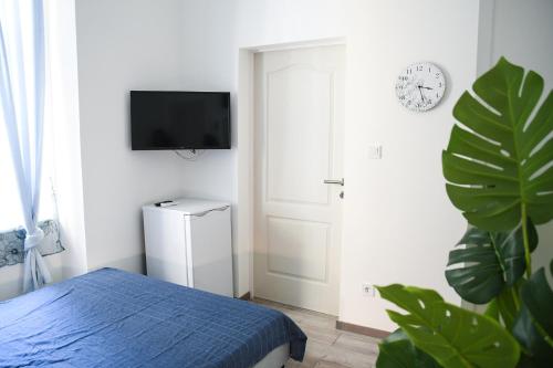 Buda Central Mini Studios 4