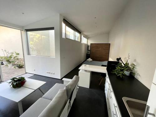 Facilities, Studio prive et jardin in Les Trois-Lucs