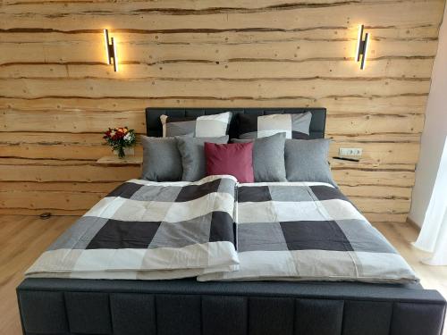 Premium Vulkaneifel Chalet in Lutzerath, Deutschland