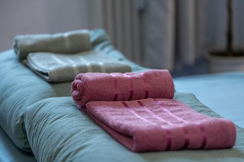 Two Homelike Apartments by NDK and Vitosha Blvd with 2 Free Parking Spots, Sofia