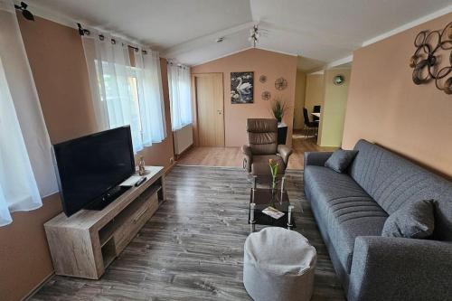 Ferienwohnung am Schwanenteich - Apartment - Bad Klosterlausnitz