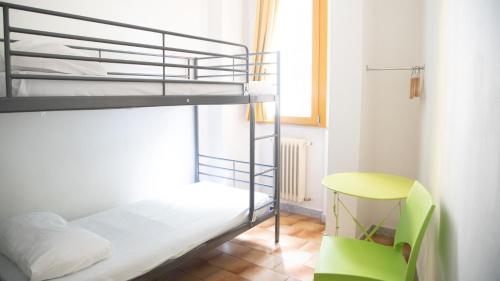 Safestay Pisa Centrale Room Type - Twin Room Private External Bathroom