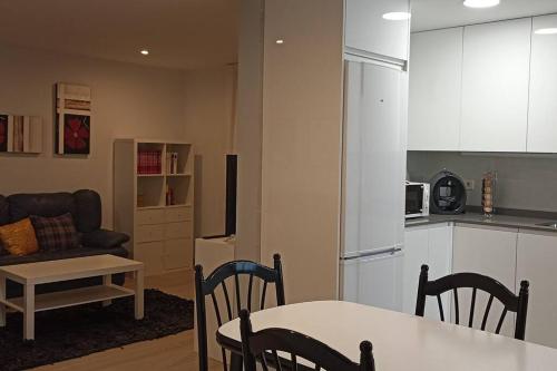 virtuve, Vivienda turística con terraza en Rioja Alavesa (Vivienda turistica con terraza en Rioja Alavesa) in Villabuena de Alava