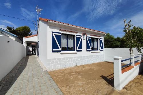 Maison de la pinède, accès direct forêt et plage