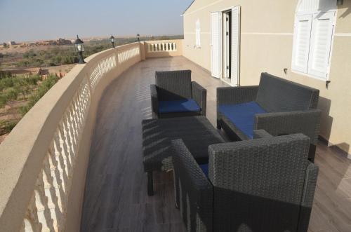 Rõdu/terrass, Urti Villa in Talamanzou
