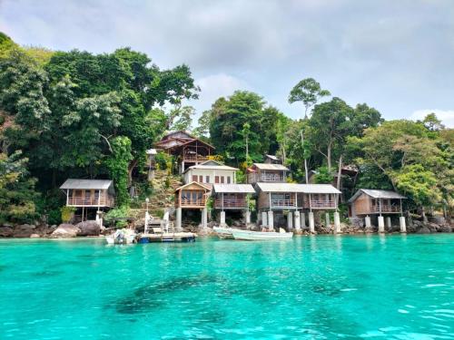 Olala Bungalows And Restaurant Mitra near Île Pulau Rubiah
