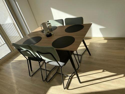 LIGHTPLACE - Innenstadt - Kaffeevollautomat - Balkon - Boxspringbett, Braunschweig (fotografie 8)