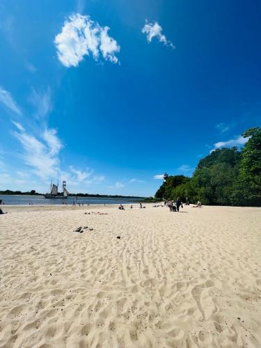 Beach, Top Lage - Bali-Appartment Hamburg in Rissen