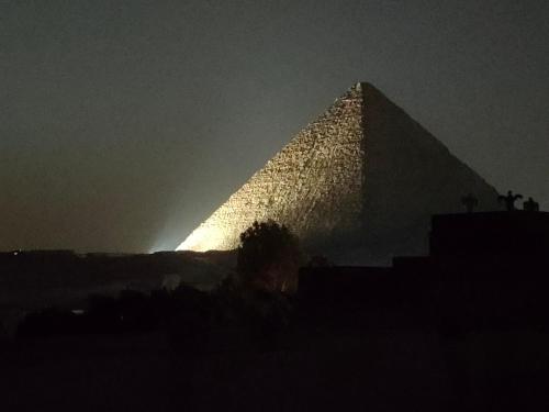 New Tut pyramids hotel - image 8