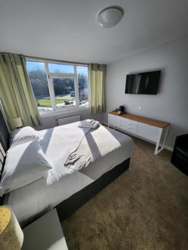 Double or twin room, private bathroom