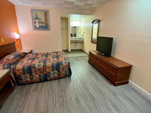 Double Room - Disability Access - Smoking