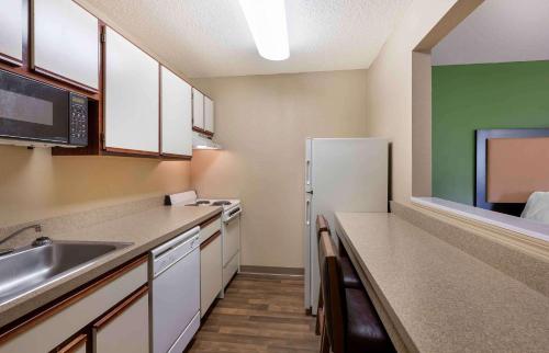 Extended Stay America Suites - Cleveland - Great Northern Mall